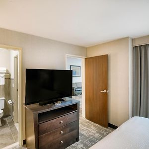 One-Bedroom Suite Three Queen Beds